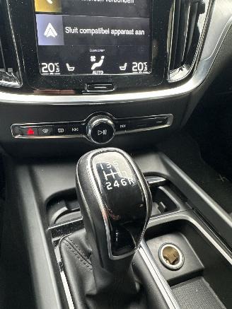 Volvo V-60 2.0 D3 Momentum pro picture 21