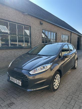 skadebil auto Ford Fiesta 1.0 style 2016/1