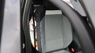 Opel Frontera Opel FRONTERA 1.2 Turbo Hybrid GS picture 20