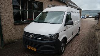 skadebil bedrijf Volkswagen Transporter Volkswagen Transporter 2.0 TDI L2H2 Highline 2019/4