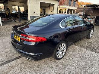 Jaguar XF S picture 2