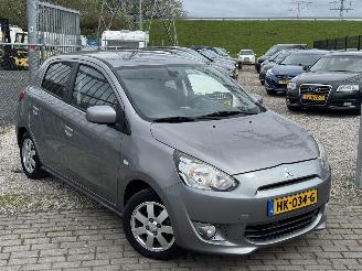 Voiture accidenté Mitsubishi Space-star 1.0 Bright 123.000 KM NAP! 2015/11