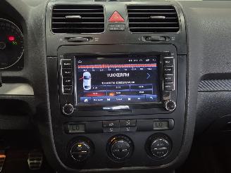 Volkswagen Golf GTI picture 14