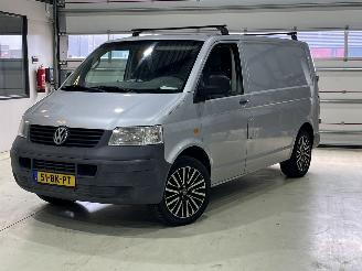 danneggiata veicoli commerciali Volkswagen Transporter 2.5 TDI 300 2003/11