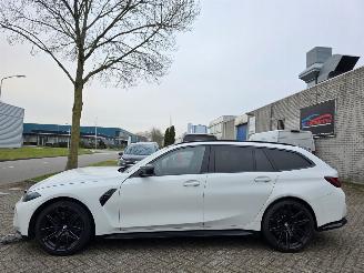 Unfallwagen BMW M3 Competition M Carbon Int.+Extr. Head-Up Harman-Kardon Sfeerverl. Memory Surround-View Sport-Uitlaat 390KW/530PK 2024/10