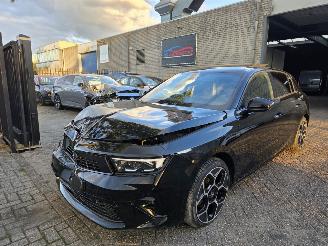 uszkodzony samochody osobowe Opel Astra 1.2 Turbo-MHEV Ultimate Pano Head-Up Memory Lux-Led Navi Stuurverw. Voorruitverw. Trekhaak 100KW/136PK 2025/3