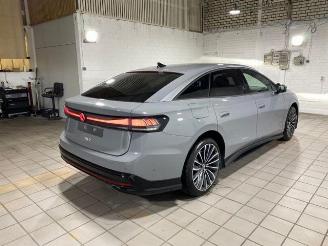 krockskadad bil auto Volkswagen ID.7 Pro S HUD/AHK/360/H&K/NAVI 2025/3