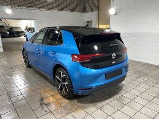 Schadeauto Volkswagen ID.3 Pro 2025/10