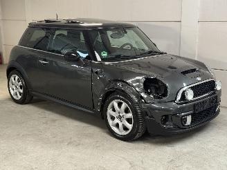 Mini Cooper S 1.6 Unieke Km stand Pano Cruise Leder Navi Clima picture 4