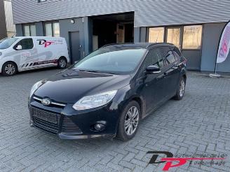 Démontage voiture Ford Focus Focus 3 Wagon, Combi, 2010 / 2020 1.0 Ti-VCT EcoBoost 12V 125 2014/5