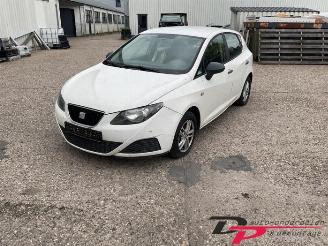 Vrakbiler auto Seat Ibiza Ibiza IV (6J5), Hatchback 5-drs, 2008 / 2017 1.2 12V 2010/1
