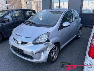Salvage car Toyota Aygo Aygo (B10), Hatchback, 2005 / 2014 1.0 12V VVT-i 2006/3