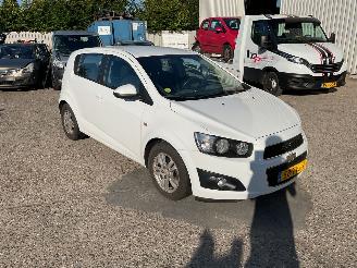 Unfallwagen Chevrolet Aveo Diesel / Airco / Euro 5 2012/4