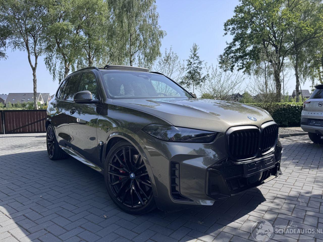 BMW X5 X5 50e xDrive M Sport PANO LUCHTVERING 360 LEDER MATRIX HUD VOL VOL