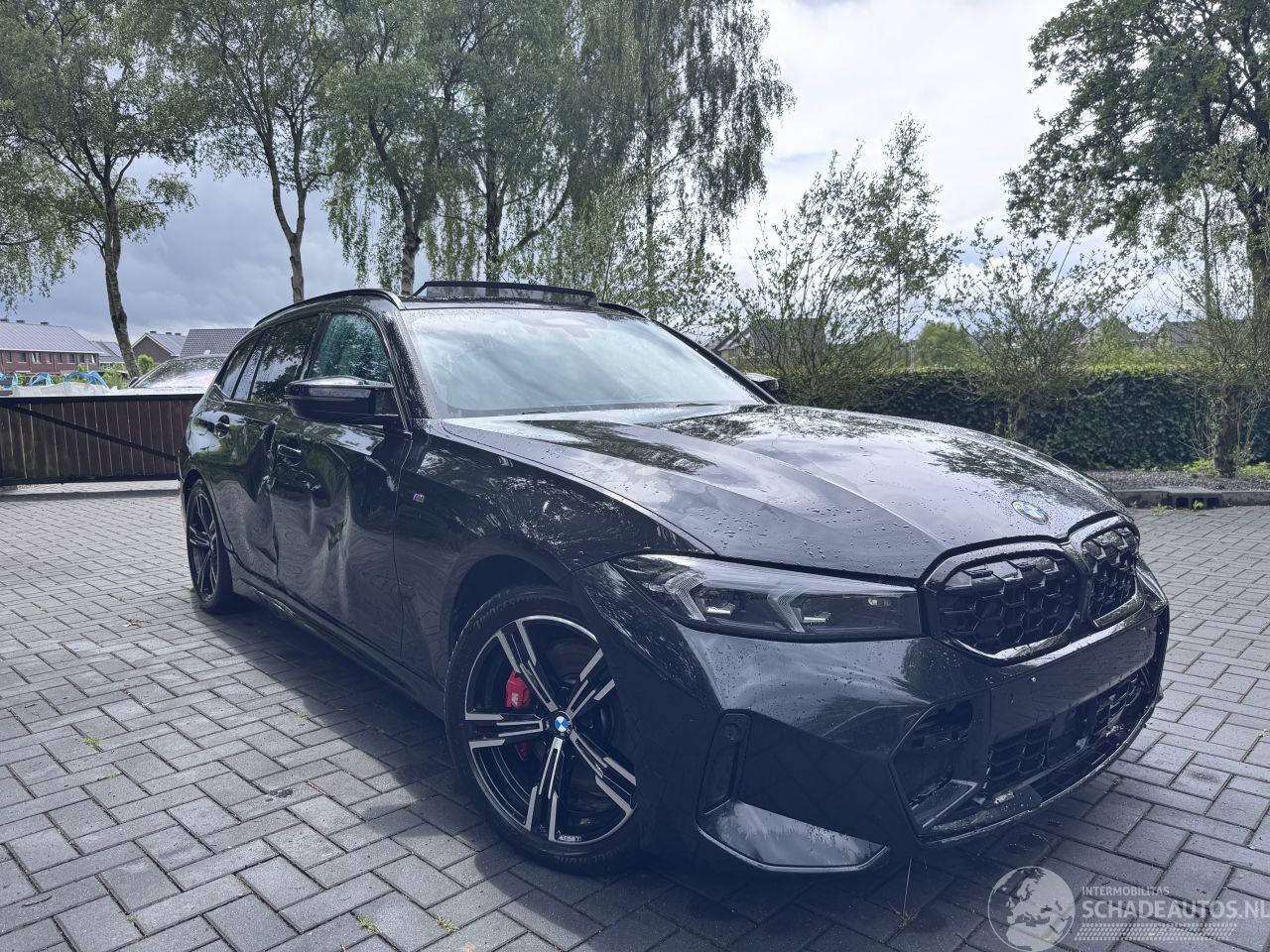 BMW 3-serie M340i 3 Touring M340 i xDrive PANO Trekhaak HUD VOLLL