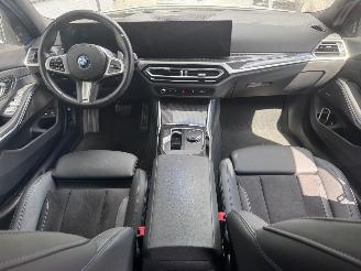 BMW 3-serie BMW 330e Touring M Sport PANORAMA HUD Ambiance 360view picture 3