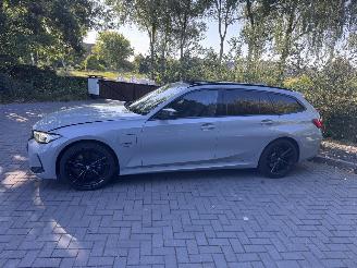BMW 3-serie BMW 330e Touring M Sport PANORAMA HUD AHK Nardogrey VOL VOL picture 16