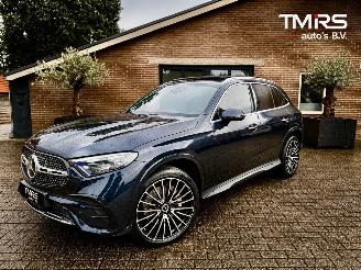 Schadeauto Mercedes GLC GLC 300 e 4Matic AMG PANORAMA MASSAGE HUD AMBIANCE VOLL 2023/7