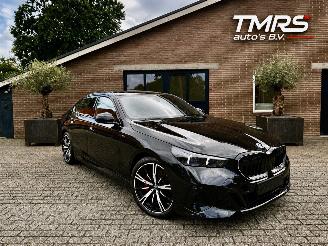 Unfallwagen BMW 5-serie 530 5 Limousine 530 e M Sport Ambiance Leder Harman&Kardon VOLL 2025/2