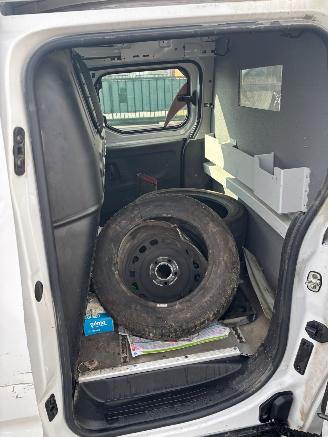 Opel Combo  picture 8