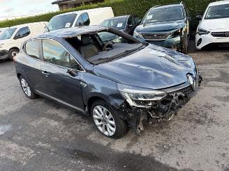 Renault Clio  picture 2