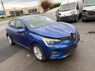 Renault Clio ETECH HYBRID picture 2