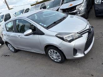 Vaurioauto  passenger cars Toyota Yaris  2015/3