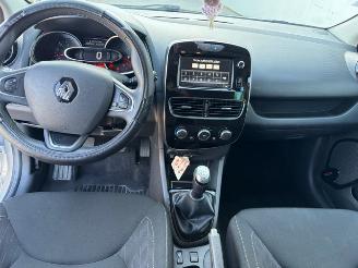 Renault Clio LIMITED picture 6