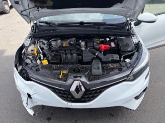 Renault Clio  picture 9