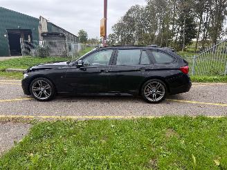 BMW 3-serie Touring 318i M Sport koelers OKE!! Kan rijdend mee picture 2