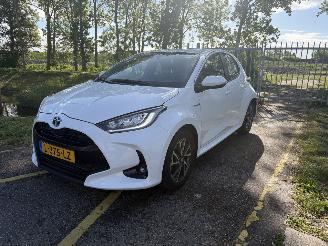 Schadeauto Toyota Yaris 1.5 Hybrid Dynamic 2021/6