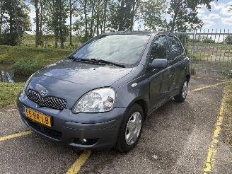Damaged car Toyota Yaris 1.0 VVT-i S-Line MMT AUTOMAAT 2005/7