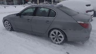 BMW 5-serie 530i executive ,rijdt goed ,gebruikersschade! picture 4