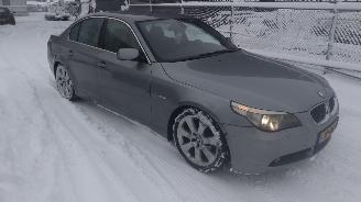 BMW 5-serie 530i executive ,rijdt goed ,gebruikersschade! picture 8