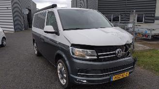 Schade camper Volkswagen  Transporter 2.0 TDI 150 pk DSG Camper hefdak Luifel Leer Stoelverw Mooi! 2017/1