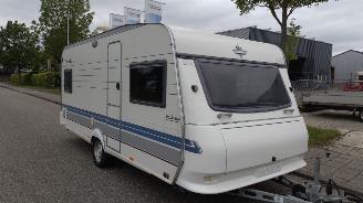 dommages caravanes Hobby Premium 495 Exclusive Mooie indeling geen schade van particulier met voortent 1998/1