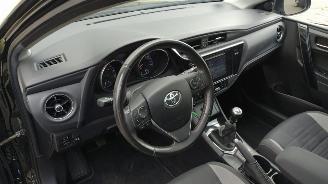 Toyota Auris 1.2T Aspiration Panodak Cruise Clima 2015 weinig schade picture 18