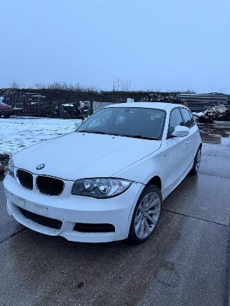 BMW 1-serie e87 Rechtsgestuurd picture 3