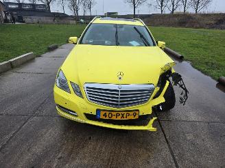 skadebil auto Mercedes E-klasse  2011/4