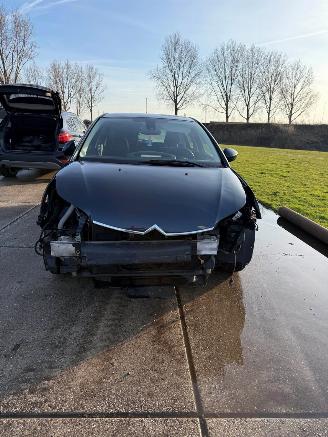 uszkodzony samochody osobowe Citroën C4  2010/1