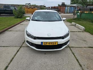Coche siniestrado Volkswagen Scirocco Scirocco (137/13AD), Hatchback 3-drs, 2008 / 2017 1.4 TSI 160 16V 2009/10