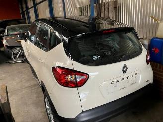 Coche siniestrado Renault Captur Captur I (2R), SUV, 2013 1.2 TCE 16V EDC 2015/6
