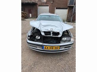 Purkuautot passenger cars BMW 3-serie 3 serie (E46/4), Sedan, 1997 / 2005 328i 24V 2001/5