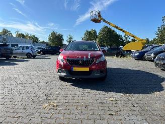 damaged passenger cars Peugeot 2008 1.2 Vti 12V PureTech 82 MPV  Benzine 1.199cc 60kW (82pk) 2016/11