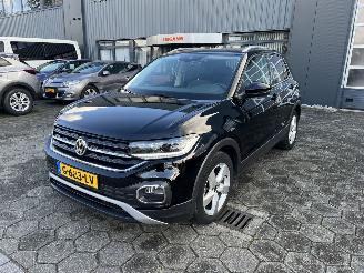 Schadeauto Volkswagen T-Cross 1.0 TSI Style DSG 2019/10