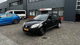 skadebil auto Dacia Sandero 1.2 16V. 55KW 2010/7