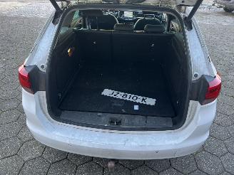 Opel Astra SPORTS TOURER+ 1.6 CDTI picture 16