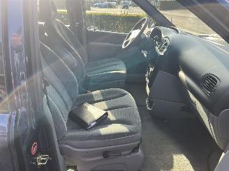 Chrysler Voyager 3.3i V6 SE Luxe 7 Persoons picture 21