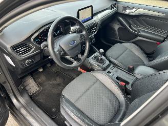 Ford Focus 1.0 EcoBoost Titanium Business picture 11