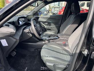 Peugeot 2008 EV Allure Pack 50 kWh picture 19